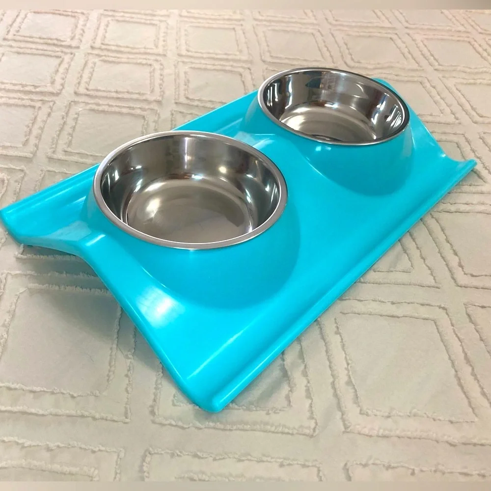 Double Dish Feeder - Picture 2 of 5